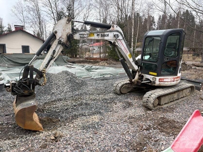 Bobcat 435 Мини екскаватори < 7 т