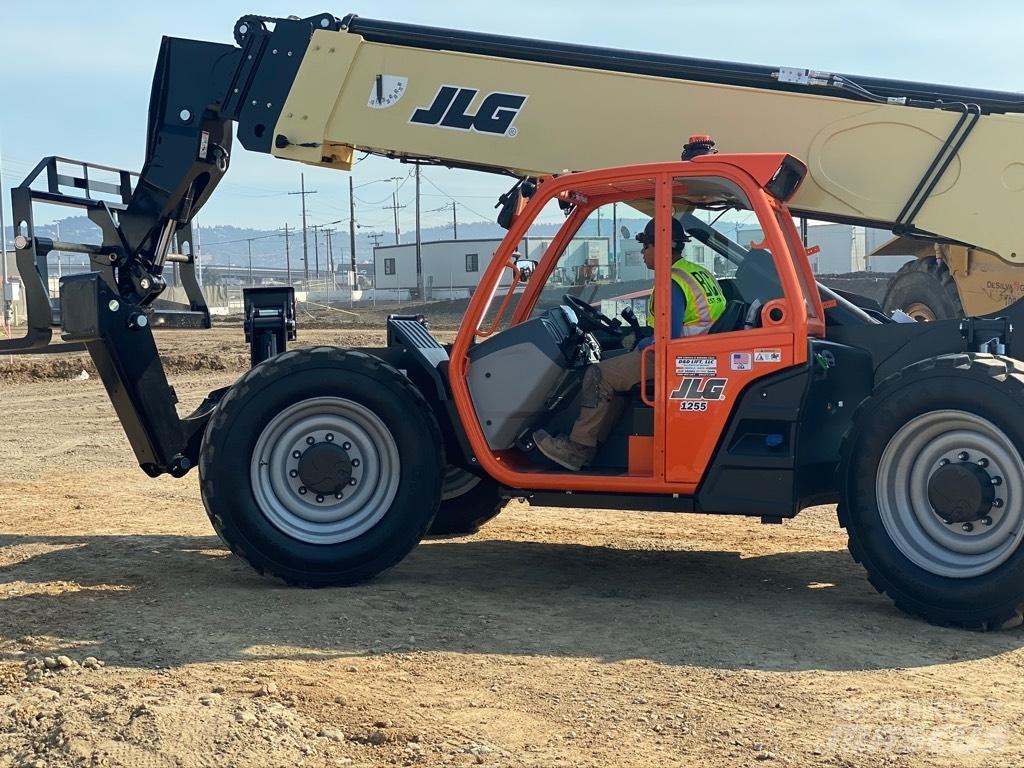 JLG 1255 Телескопични товарачи