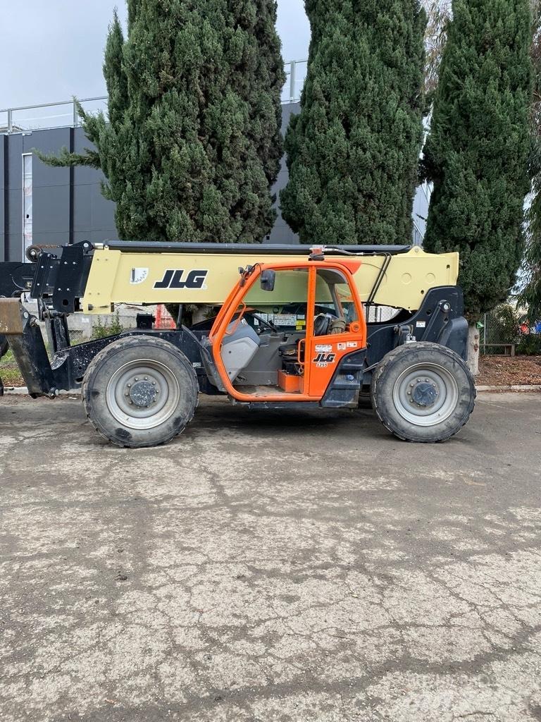 JLG 1255 Телескопични товарачи