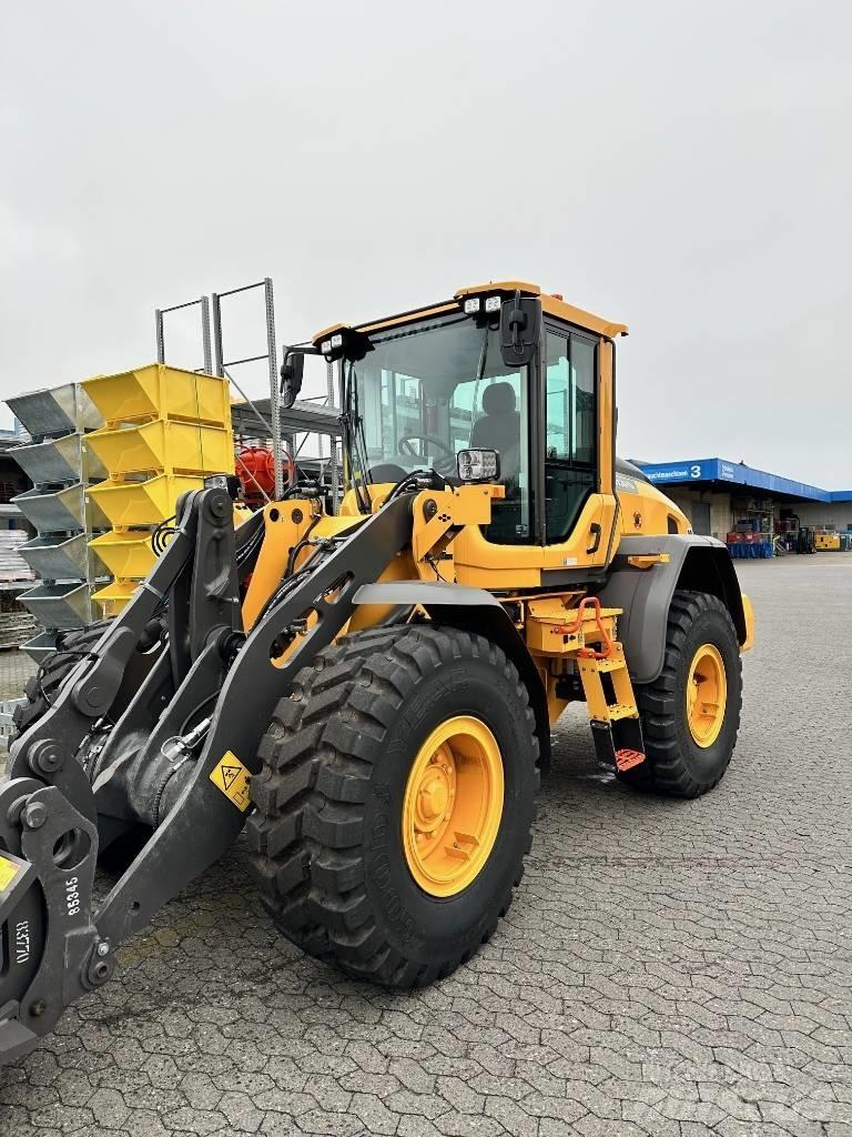 Volvo Radlader L60H Колесни товарачи