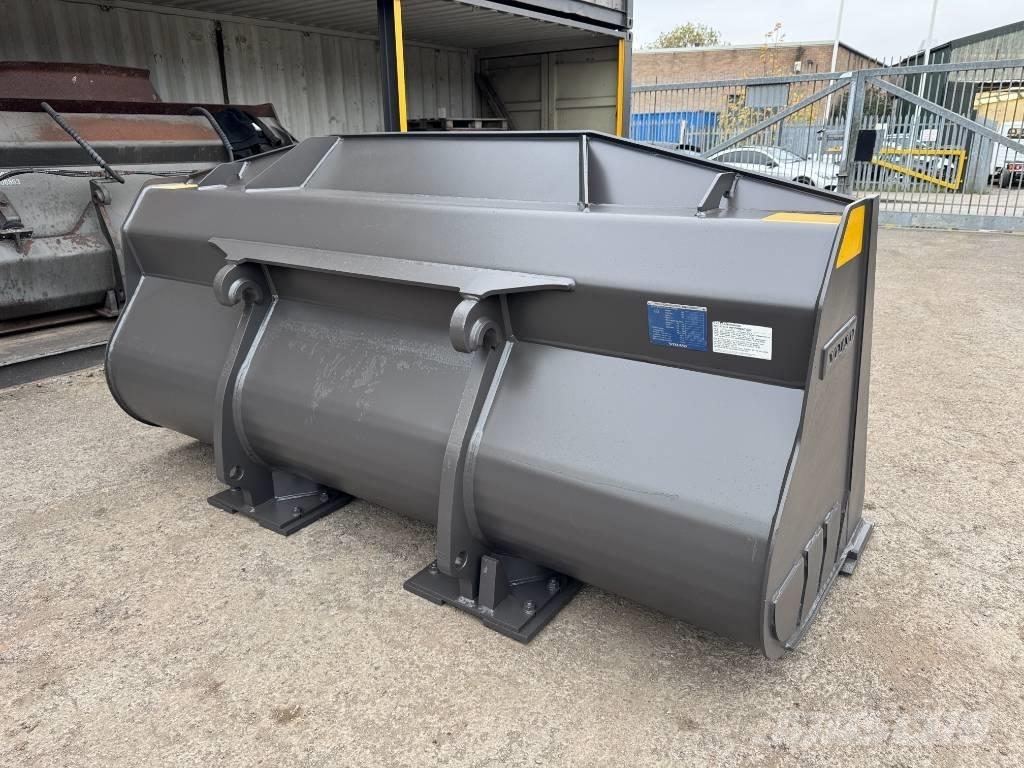 Volvo 2.6m GP Bucket Кофи
