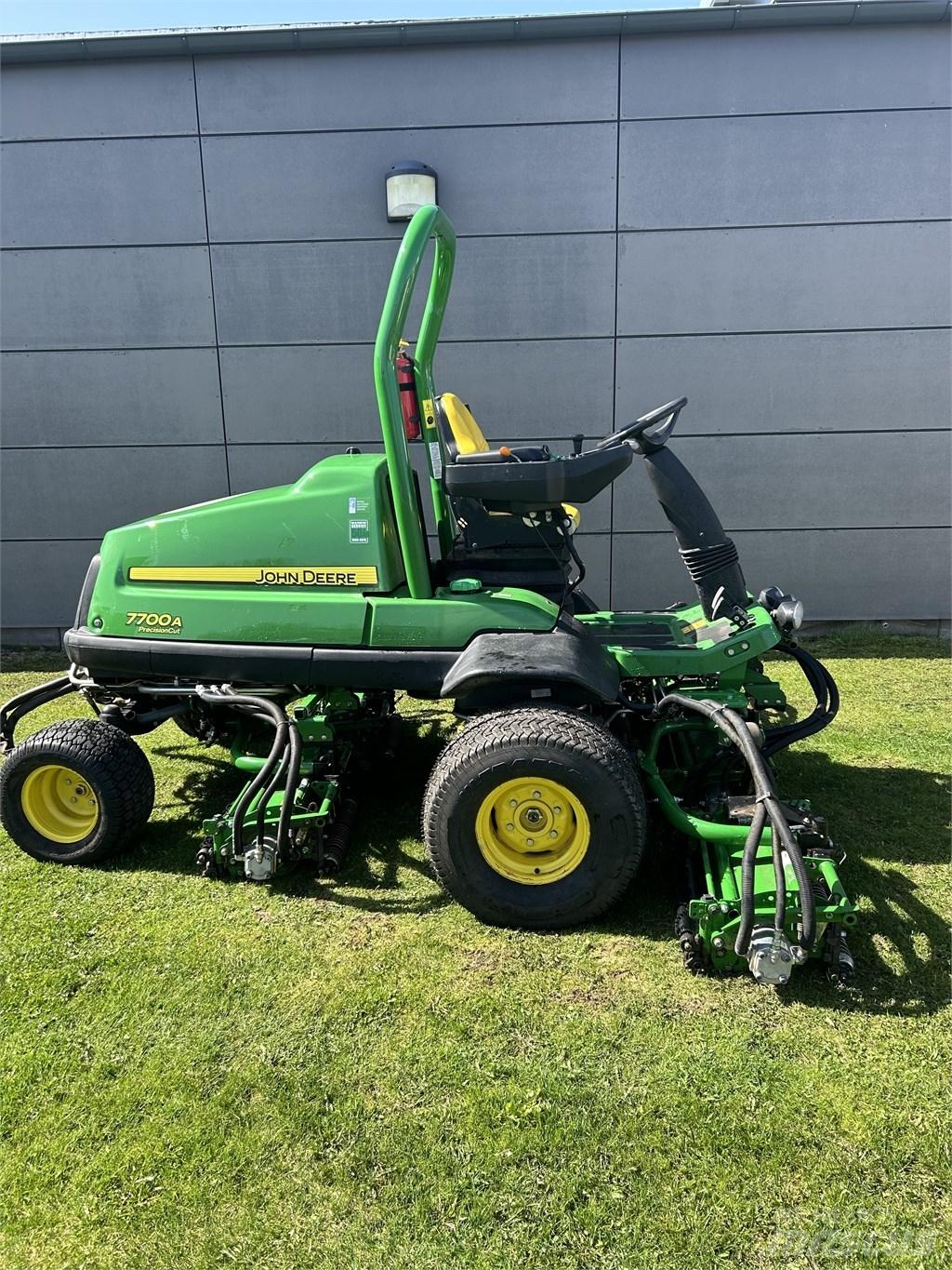 John Deere 7700A Косачки за Fairway