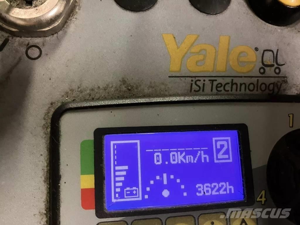 Yale NR035 Ретрак/ Високоповдигач с изместване на вилката напред