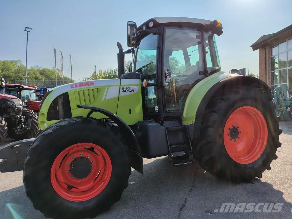 CLAAS Arion 640 Трактори