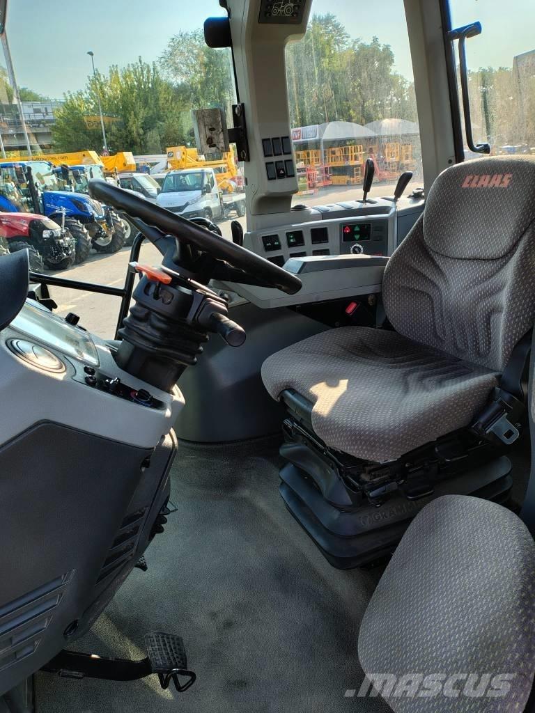 CLAAS Arion 640 Трактори