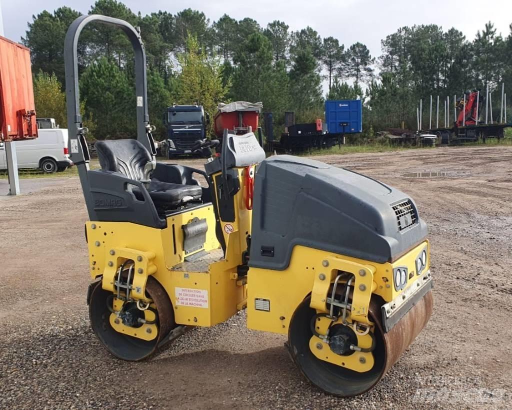 Bomag BW 100 AD M-5 Двойни барабанни ролки
