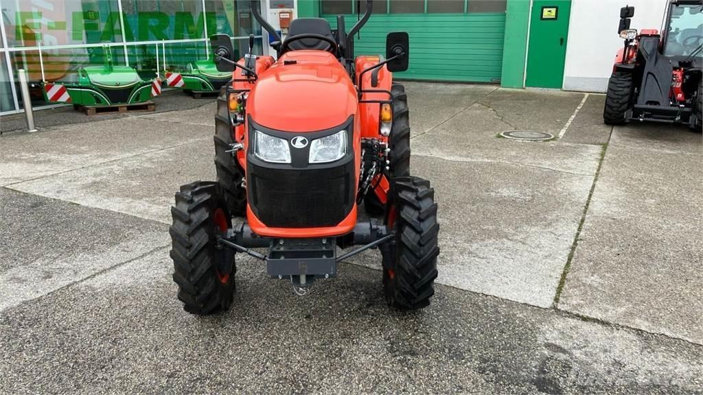 Kubota L1-382 Трактори