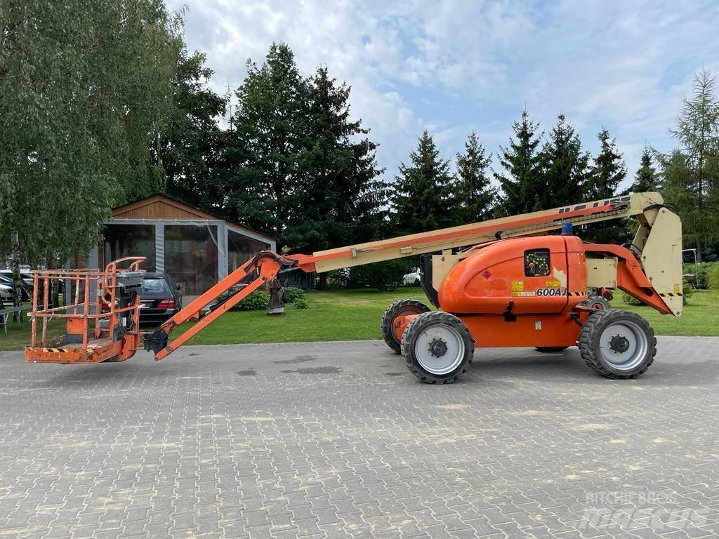 JLG 600 AJ Съчленени стрелови подемници