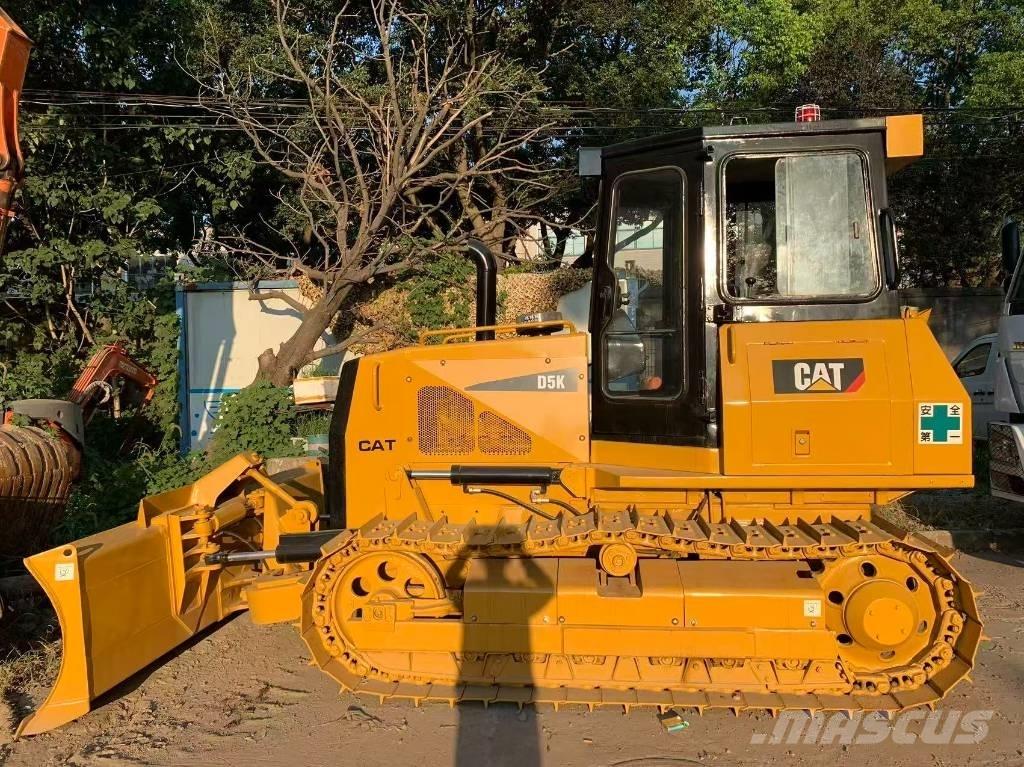 CAT D 5 K Верижни булдозери
