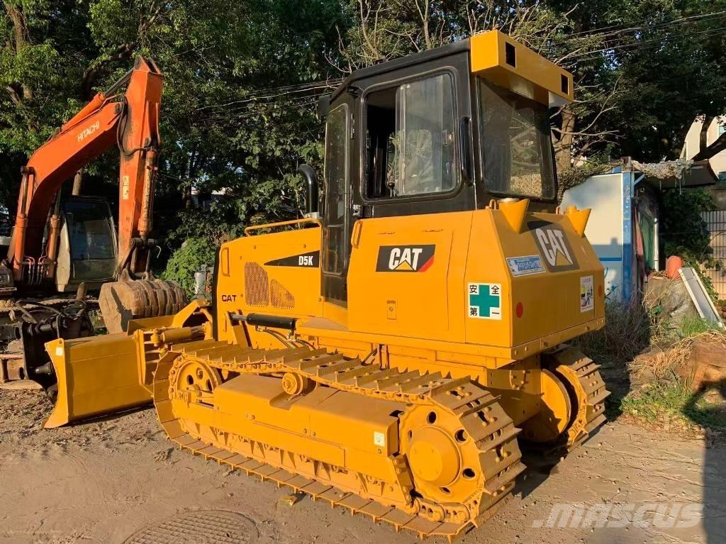 CAT D 5 K Верижни булдозери
