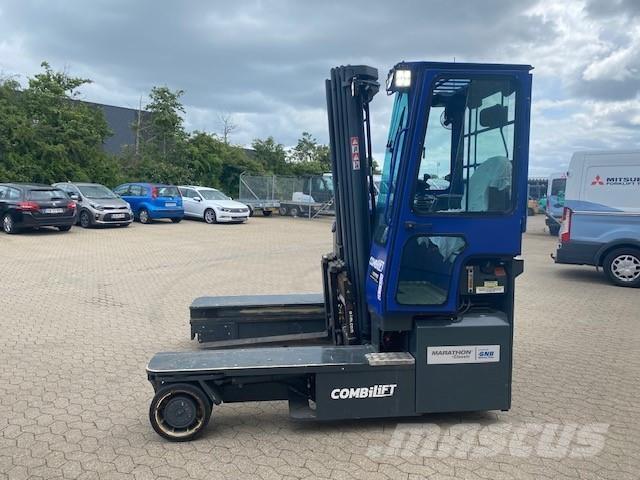 Combilift C4500E Повдигач с движение в 4 посоки