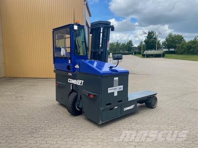 Combilift C4500E Повдигач с движение в 4 посоки