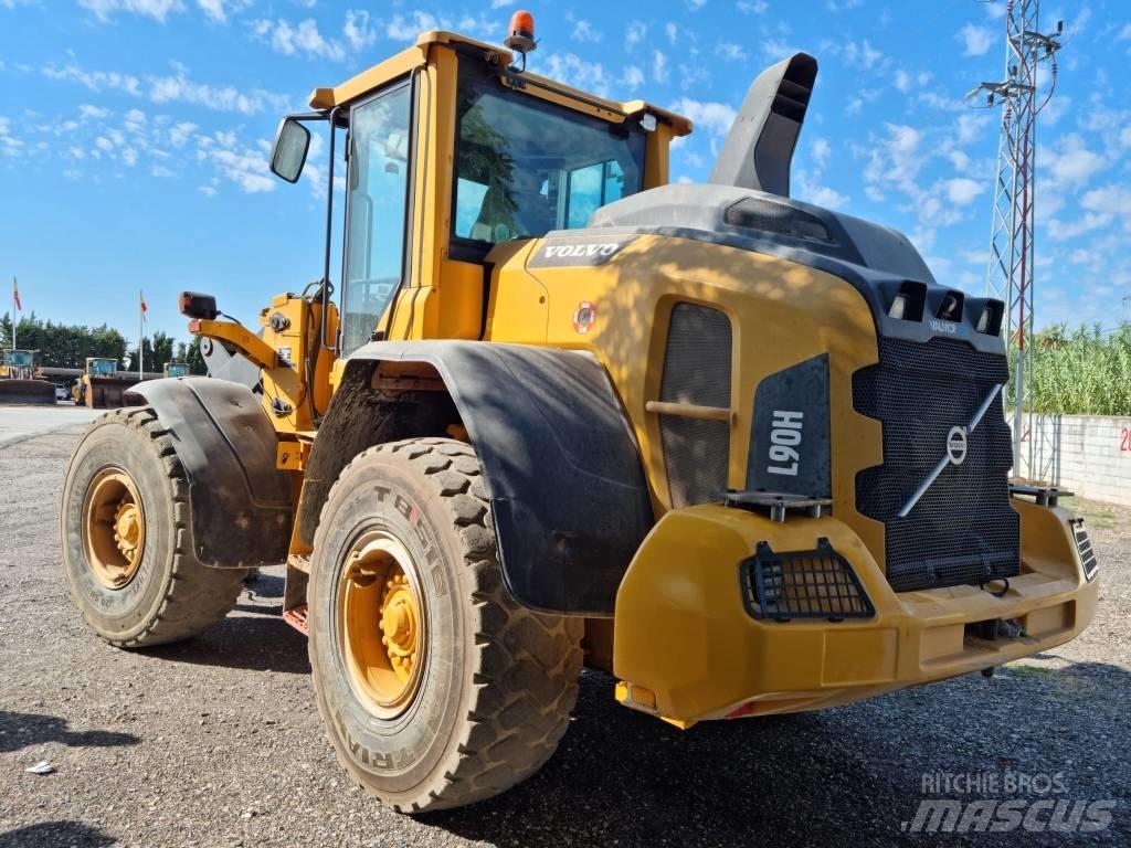 Volvo L 90 H Колесни товарачи