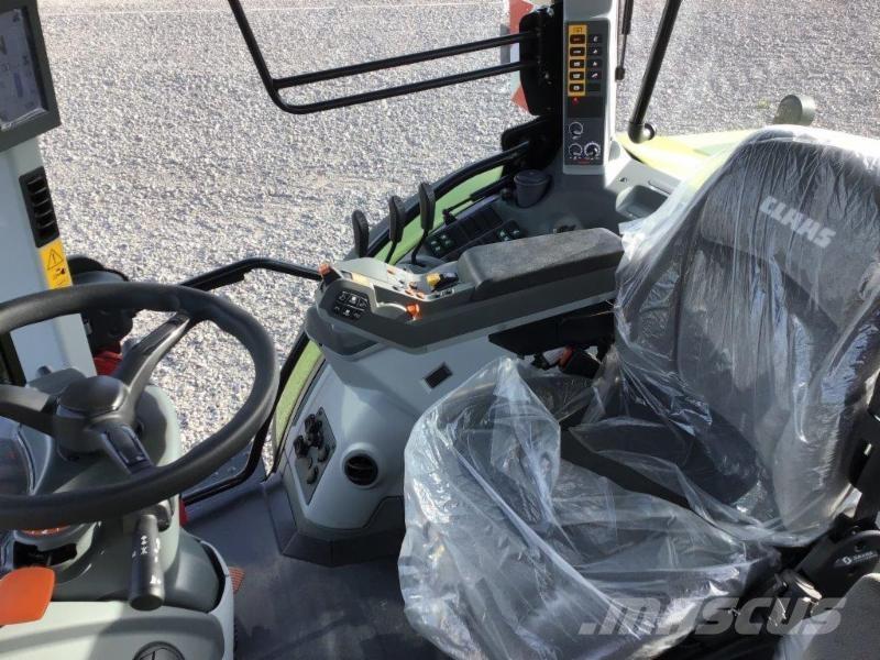 CLAAS ARION 530 Трактори