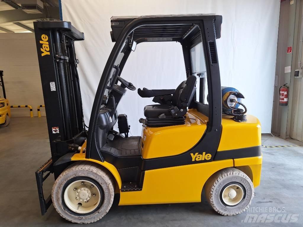 Yale GLP 30VX Камиони с АГУ
