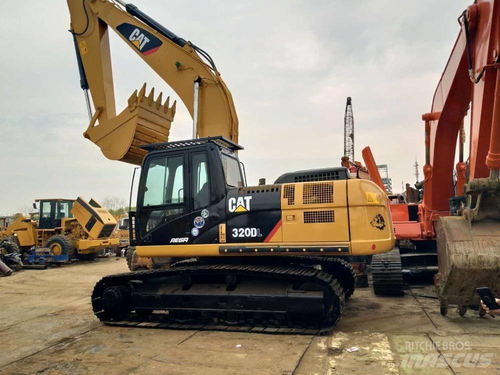 CAT 320D Верижен екскаватор