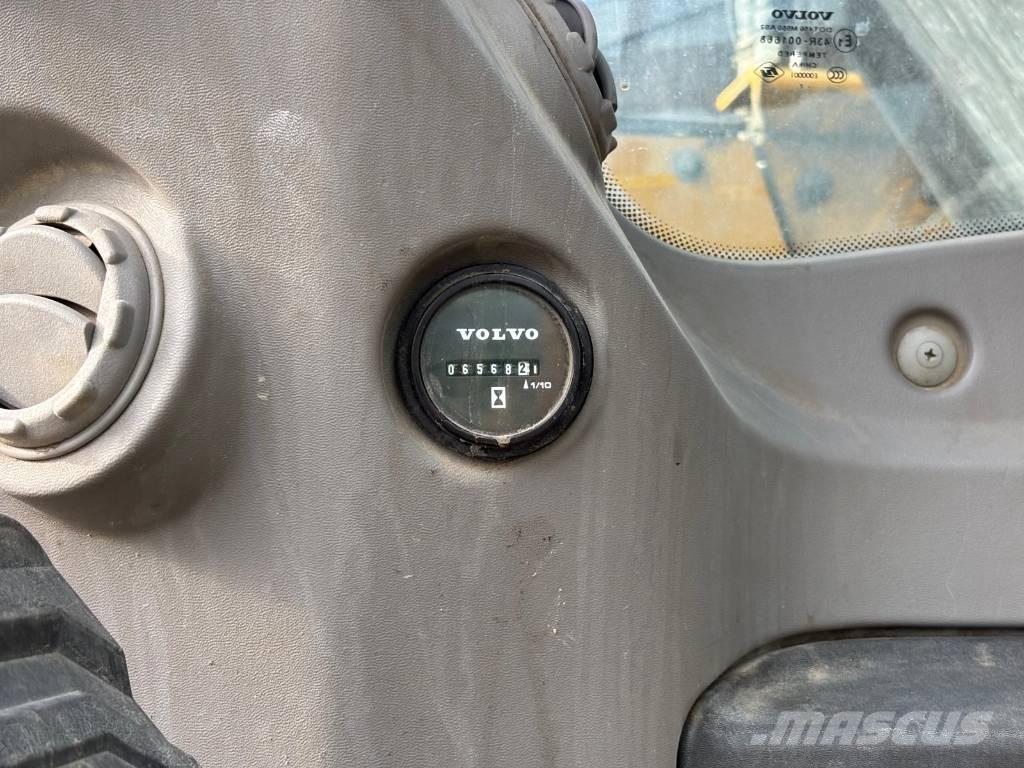 Volvo ECR 235 EL Верижен екскаватор