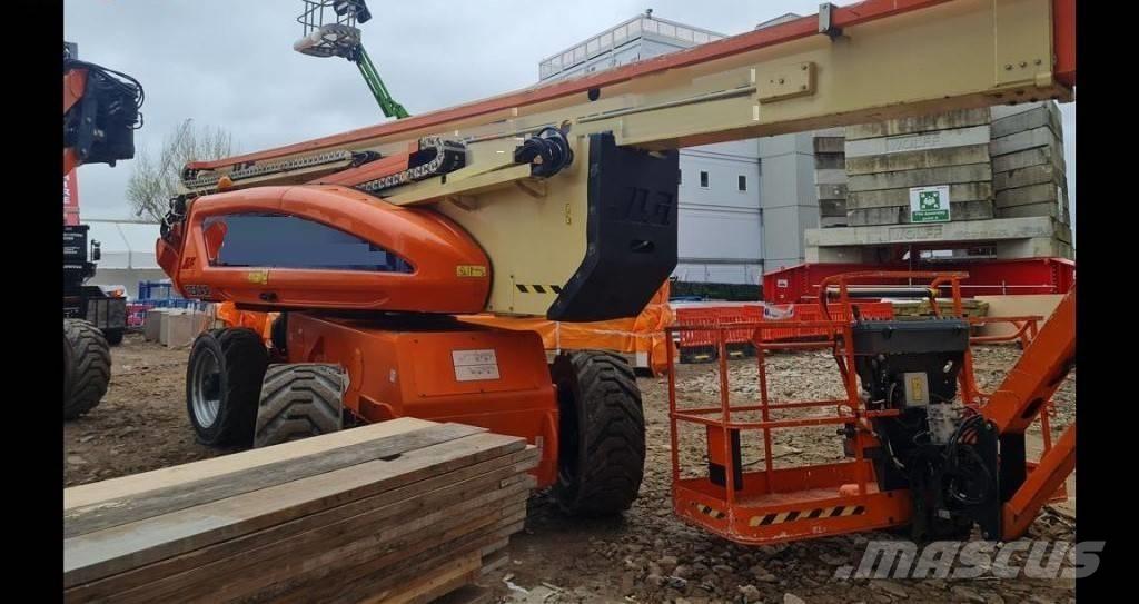 JLG 1250 AJP Съчленени стрелови подемници