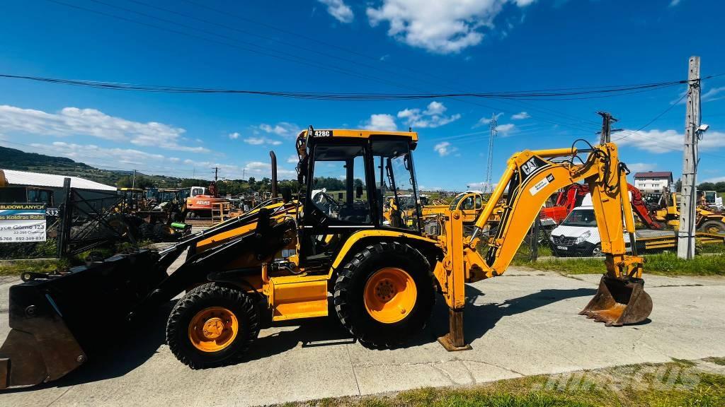 CAT 428 C Товарач със заден ексватор
