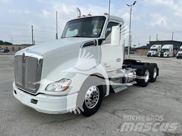 Kenworth T680 Влекачи