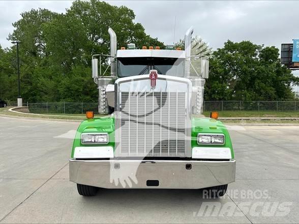 Kenworth W900L Влекачи