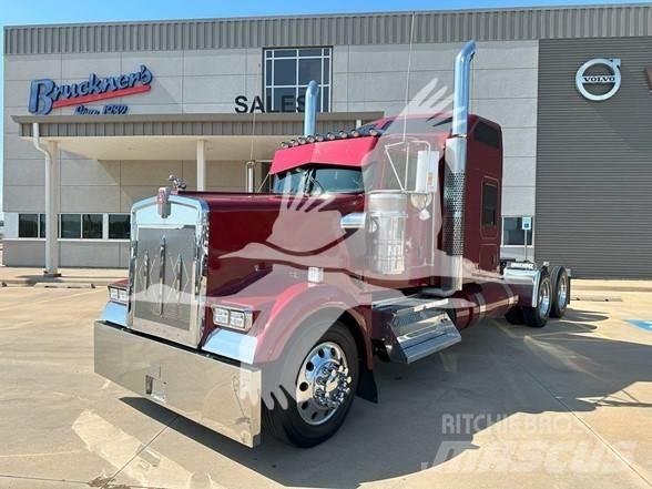 Kenworth W900L Влекачи