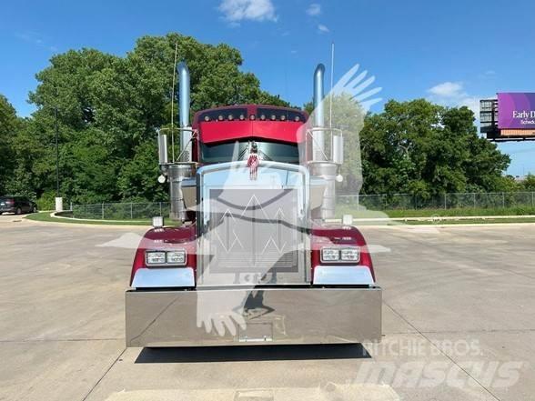 Kenworth W900L Влекачи