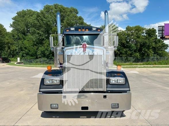 Kenworth W900L Влекачи