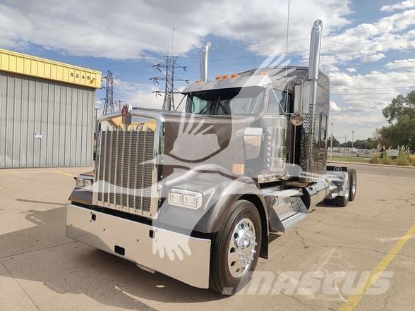 Kenworth W900L Влекачи