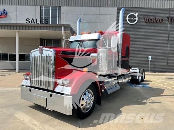 Kenworth W900L Влекачи