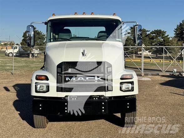 Mack MD6 Шаси кабини