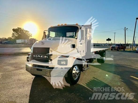 Mack MD6 Бордови