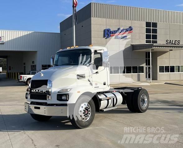 Mack MD6 Самосвал
