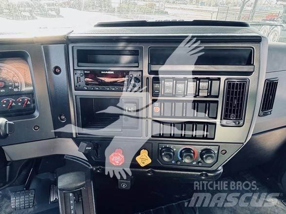 Mack MD6 Самосвал