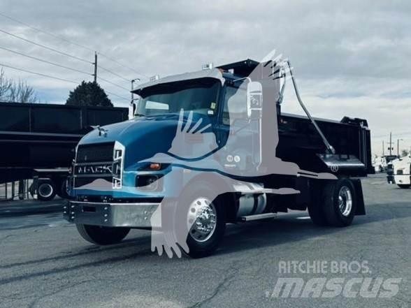 Mack MD6 Самосвал