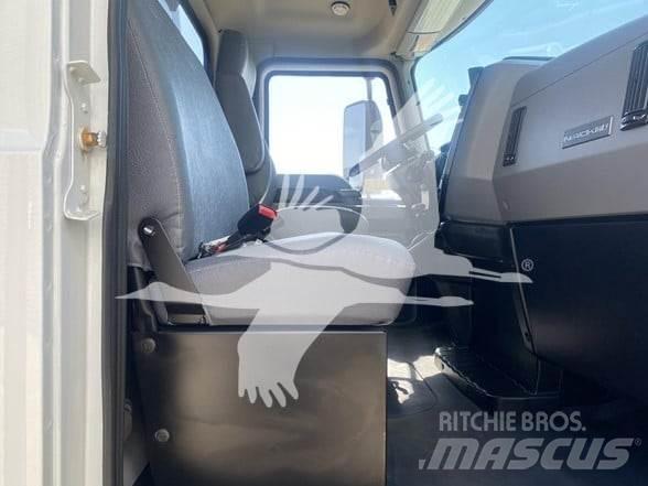 Mack MD6 Самосвал