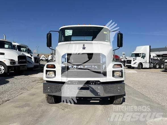 Mack MD6 Шаси кабини