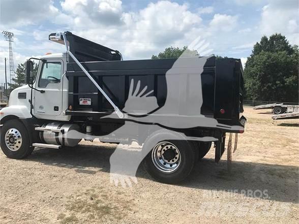 Mack MD6 Самосвал