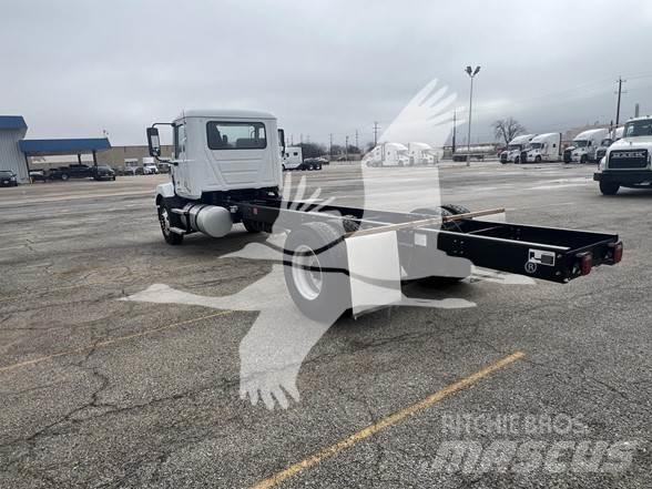 Mack MD6 Шаси кабини