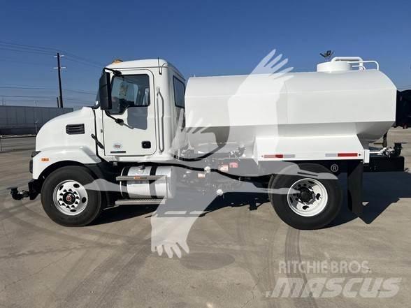 Mack MD6 Цистерна