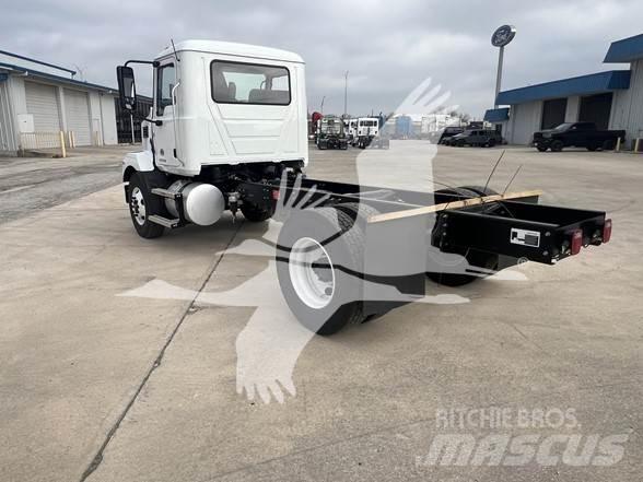 Mack MD6 Шаси кабини