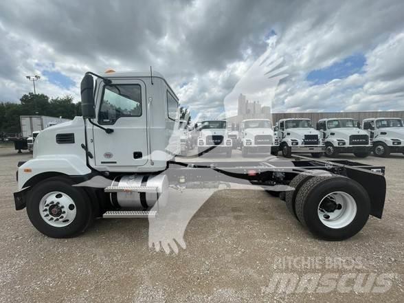 Mack MD6 Шаси кабини