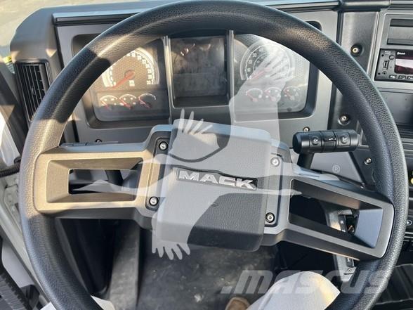 Mack MD6 Строителство - Други