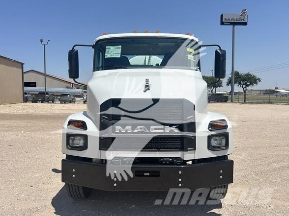 Mack MD6 Строителство - Други