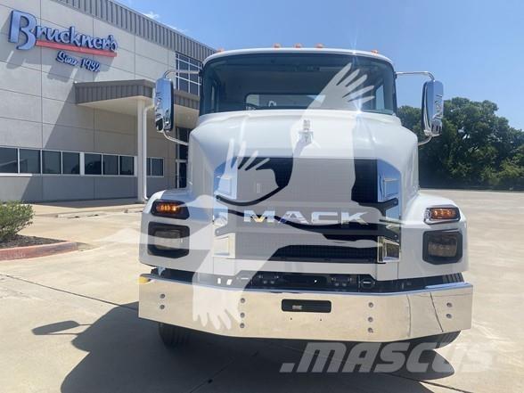 Mack MD6 Шаси кабини