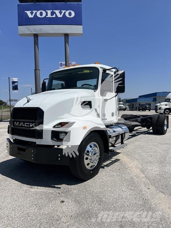Mack MD6 Шаси кабини
