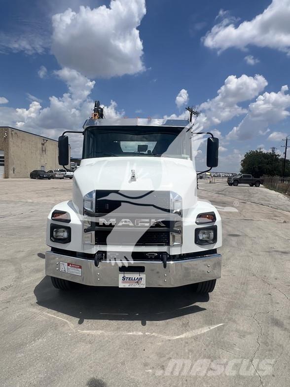 Mack MD6 Строителство - Други