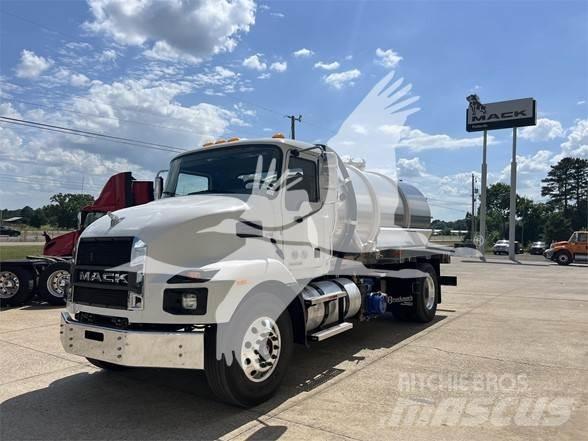 Mack MD7 Строителство - Други