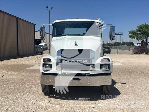 Mack MD7 Шаси кабини