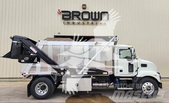 Mack MD7 Строителство - Други